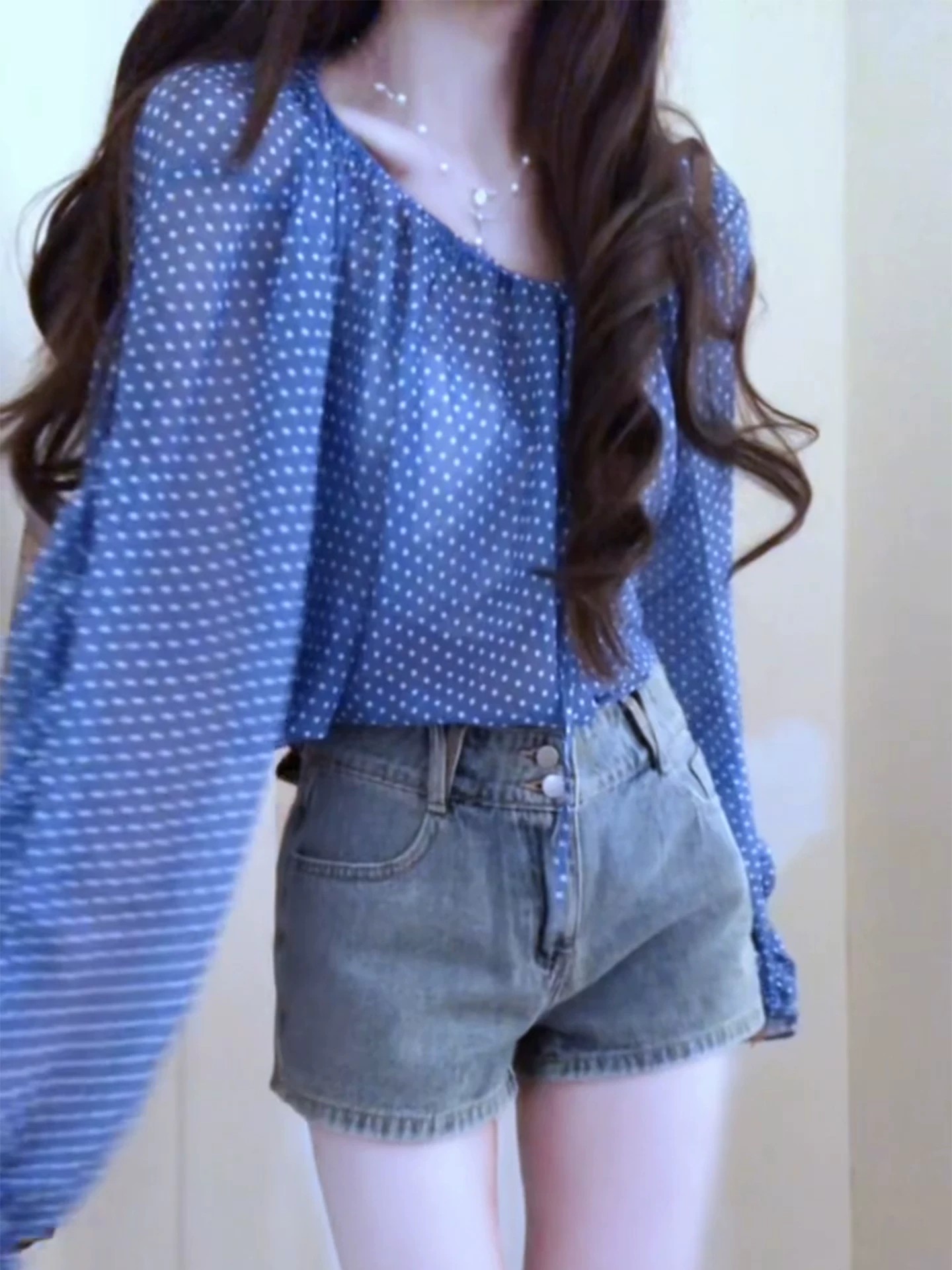 Polka Dot Off-Shoulder Long-Sleeve Chiffon Top for Women 2026 Early Autumn New Slimming Blouse